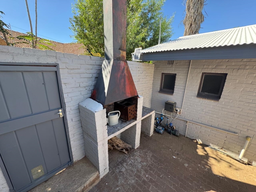 4 Bedroom Property for Sale in Barkly West Northern Cape